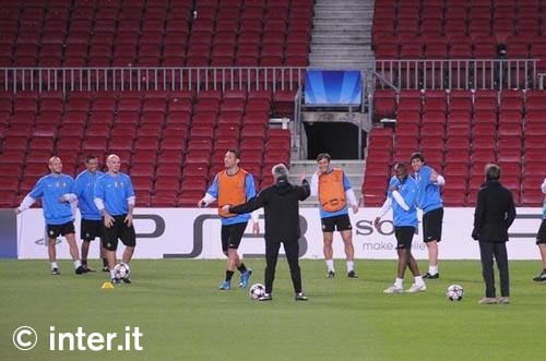 sneijder training pre barca