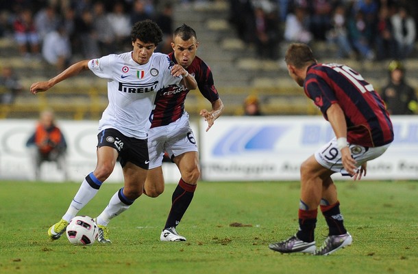 Coutinho against Bologna